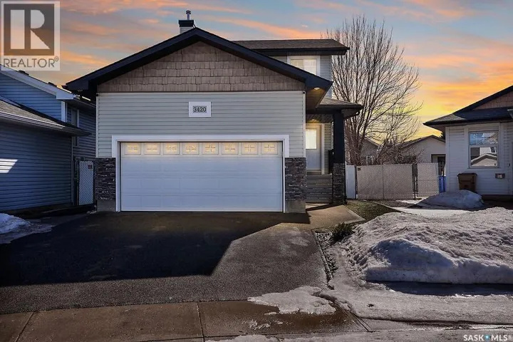 3420 Maclachlan CRESCENT, Regina, Saskatchewan S4R8V1