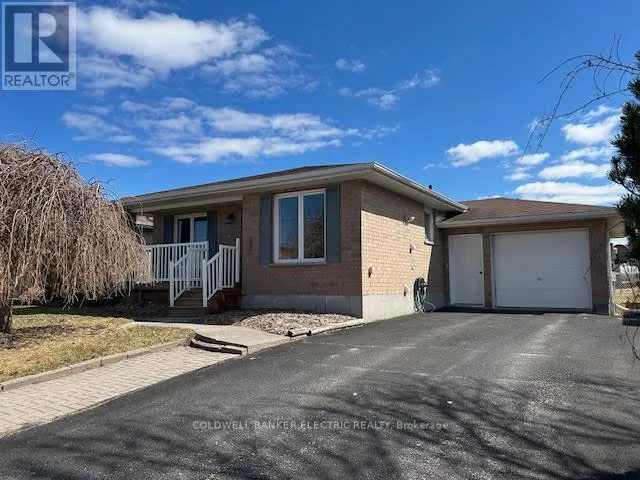 329 MARY STREET W, Kawartha Lakes (Lindsay), Ontario K9V5X5