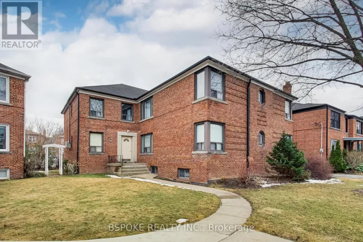 3 - 7 WARWICK AVENUE, Toronto (Humewood-Cedarvale), Ontario M6C1T5