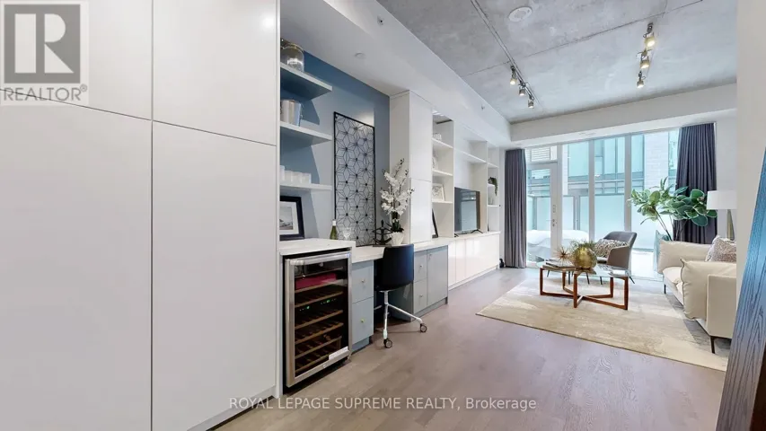 1246 DUNDAS STREET E, Toronto (South Riverdale), Ontario M4M1S3