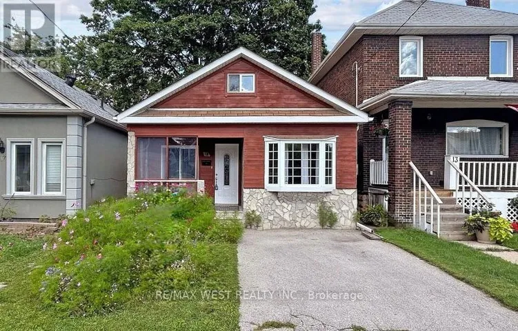 15 FOURTEENTH STREET, Toronto (New Toronto), Ontario M8V3H8