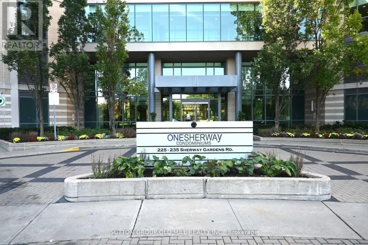 305 - 235 SHERWAY GARDENS ROAD, Toronto (Islington-City Centre West), Ontario M9C0A2