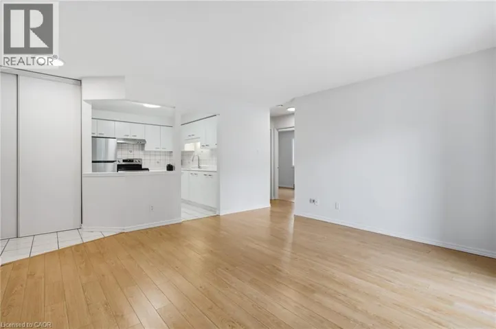 565 GREENFIELD Avenue Unit# 306, Kitchener, Ontario N2C2P3