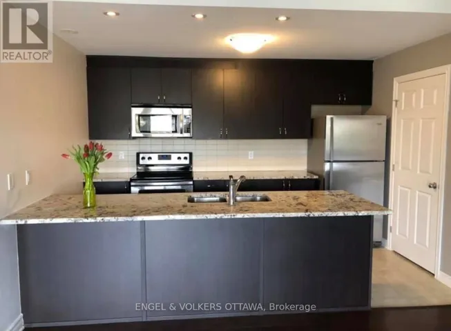 68 - 139 HARTHILL WAY, Ottawa, Ontario K2J5V1