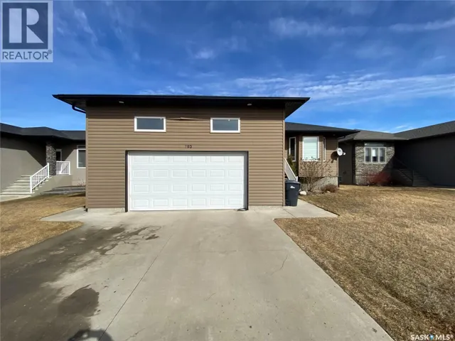703 Barber CRESCENT, Weyburn, Saskatchewan S4H0B9