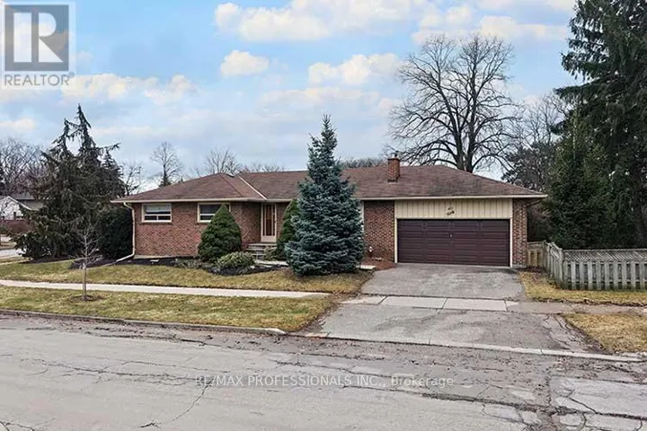 40 SEDGEBROOK CRESCENT, Toronto (Eringate-Centennial-West Deane), Ontario M9B2X1