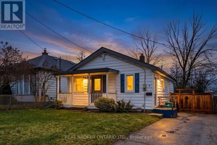 9 MERCER ROAD, Cambridge, Ontario N1R5A6