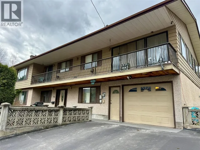 502 5th Avenue, Castlegar, British Columbia V1N1W2