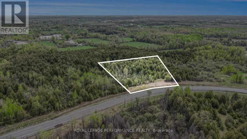 7 MCDONELL CRESCENT, Ottawa, Ontario K0A0X0