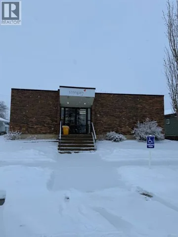 906 2 Avenue, Beaverlodge, Alberta T0H0C0