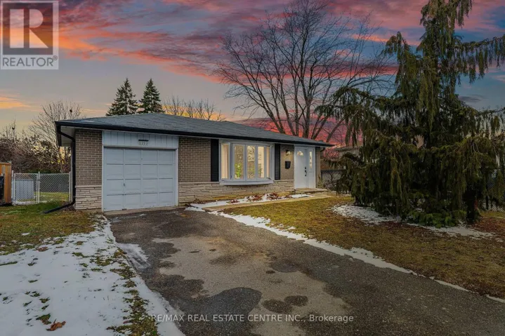 1212 MARY AVENUE, Cambridge, Ontario N3H4N7