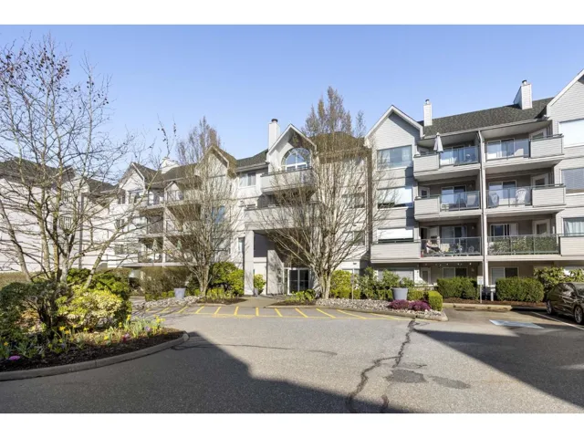304 33718 KING ROAD, Abbotsford, British Columbia V2S8J3