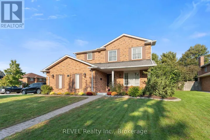 1 SPARTAN COURT, St. Catharines (Martindale Pond), Ontario L2N7M5
