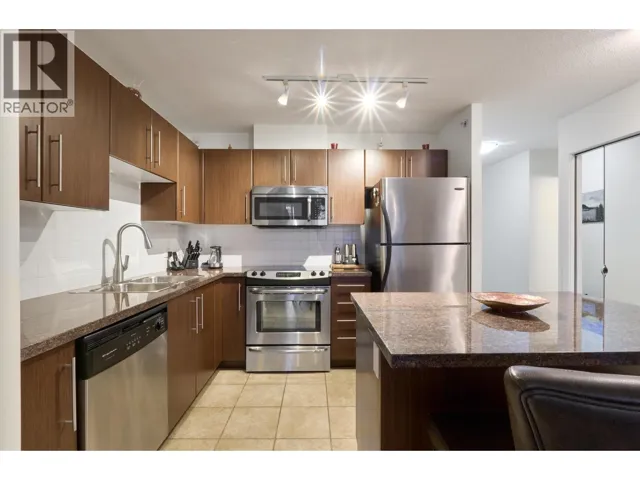 401 2138 MADISON AVENUE, Burnaby, British Columbia V5C6T6