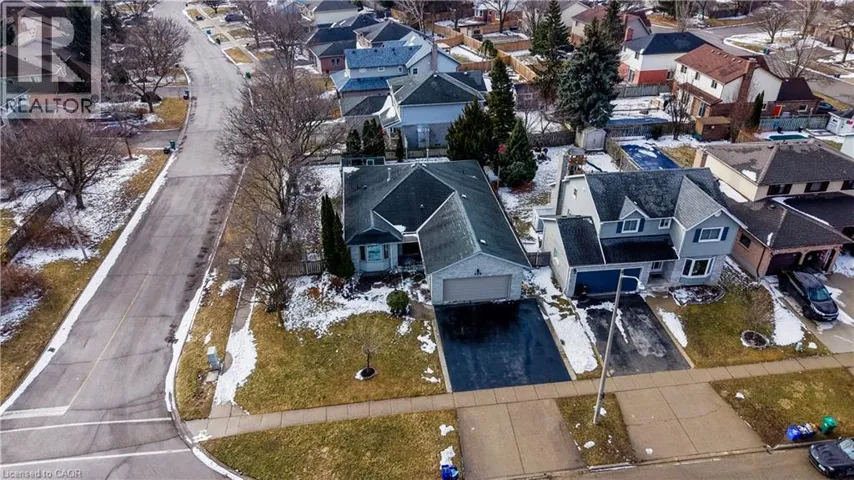 458 WINSTON Boulevard, Cambridge, Ontario N3C3Y5