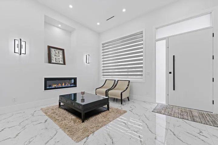 10626 124A STREET, Surrey, British Columbia V3V0E2