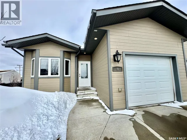 9 550 Southwood DRIVE, Prince Albert, Saskatchewan S6V4T9