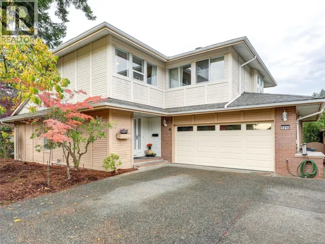 1010 Scottswood Lane, Saanich, British Columbia V8Y2Y2