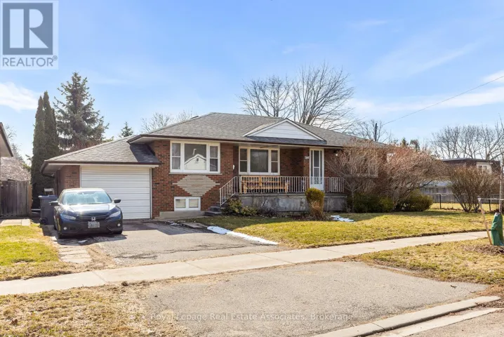 972 FOURTH STREET, Mississauga (Lakeview), Ontario L5E1J9