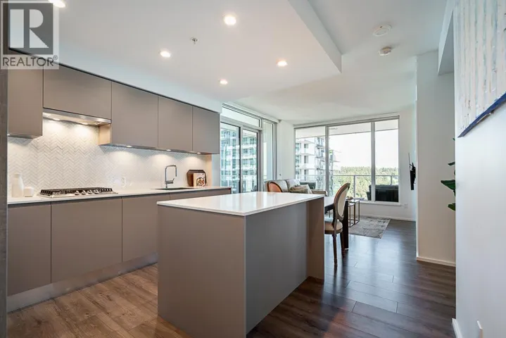 2401 3833 EVERGREEN PLACE, Burnaby, British Columbia V3J0M2