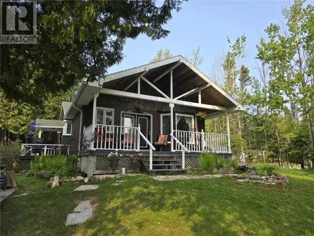 102 A Water St, South Bay Mouth, Ontario P0P1Z0