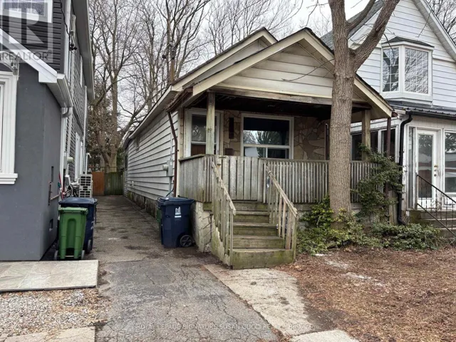 215 GOWAN AVENUE, Toronto (Danforth Village-East York), Ontario M4J2K7