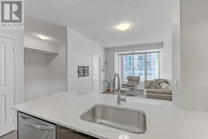 1111 - 75 EAST LIBERTY STREET, Toronto (Niagara), Ontario M6K3R3