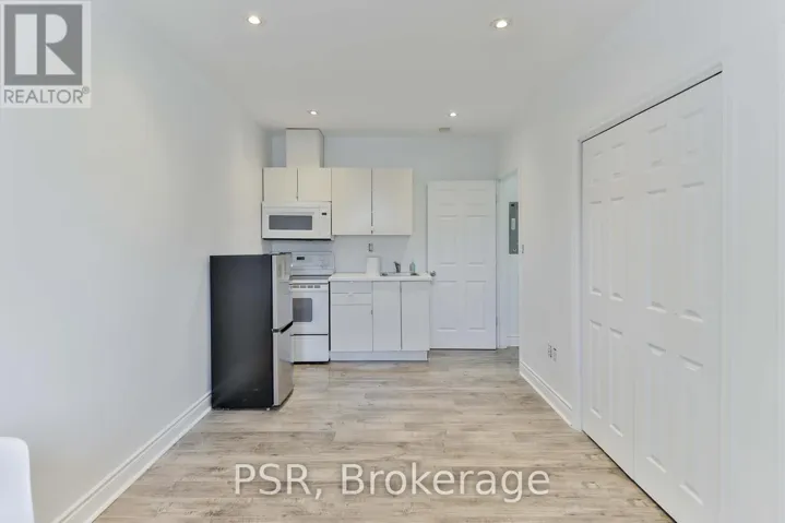 201 - 1364 ST CLAIR AVENUE, Toronto (Corso Italia-Davenport), Ontario M6E1C4