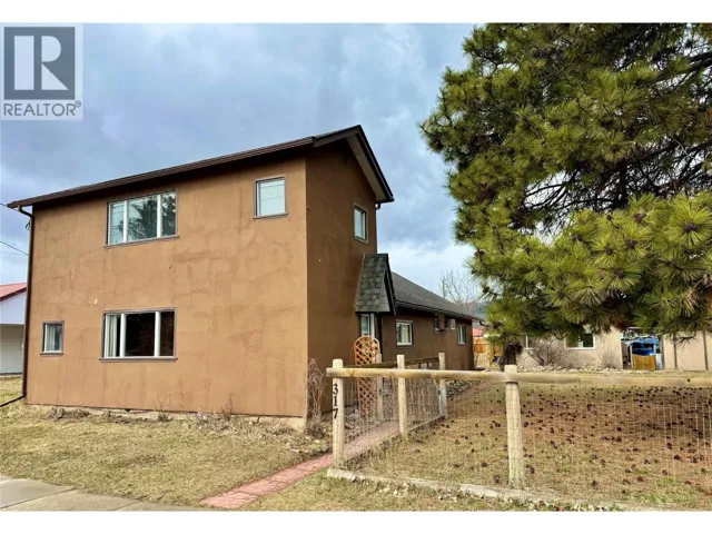 317 4TH Avenue S, Cranbrook, British Columbia V1C2E6