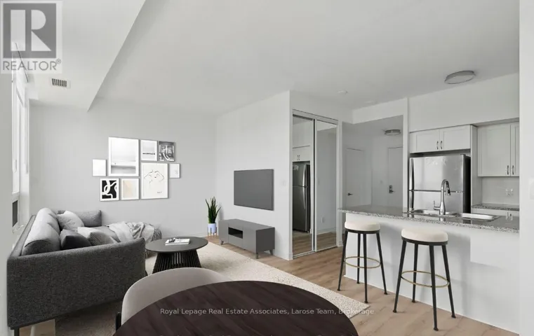 3701 - 208 ENFIELD PLACE, Mississauga (City Centre), Ontario L5B0G8