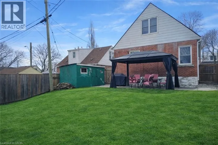 226 AUBURN Avenue, Hamilton, Ontario L8K3B6