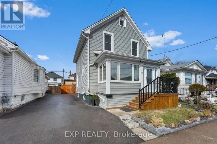 33 RICHMOND AVENUE, St. Catharines (E. Chester), Ontario L2R3W6