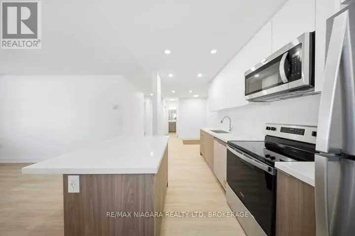 25 DOWNES AVENUE, Prince Edward County (Picton Ward), Ontario K0K2T0