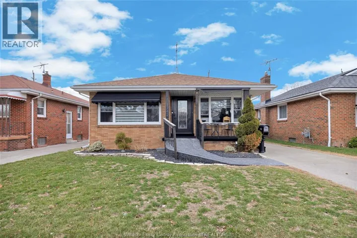 1742 CHANDLER, Windsor, Ontario N8Y4P9
