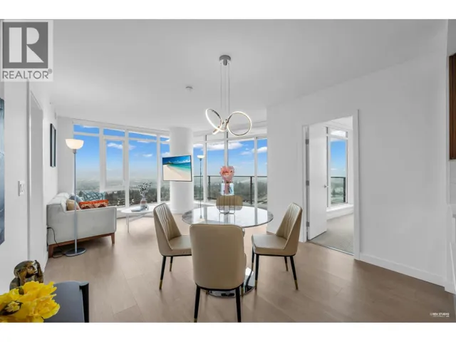 1702 7769 PARK CRESCENT, Burnaby, British Columbia V3N0J7
