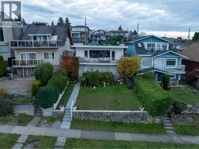 34 N HYTHE AVENUE, Burnaby, British Columbia V5B1G4