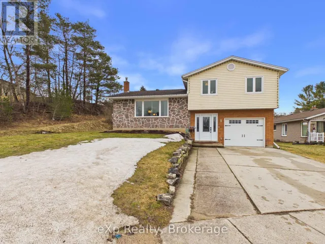 1 CENTENNIAL DRIVE, Brockton, Ontario N0G2V0