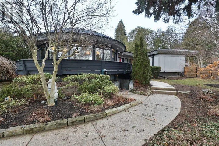 1352 NOCTURNE COURT, Mississauga (Lorne Park), Ontario L5H2L8