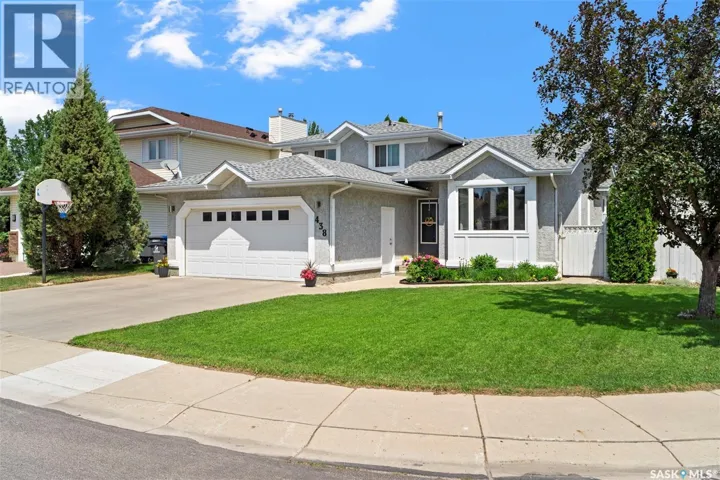 438 Cowley PLACE, Saskatoon, Saskatchewan S7N3X3