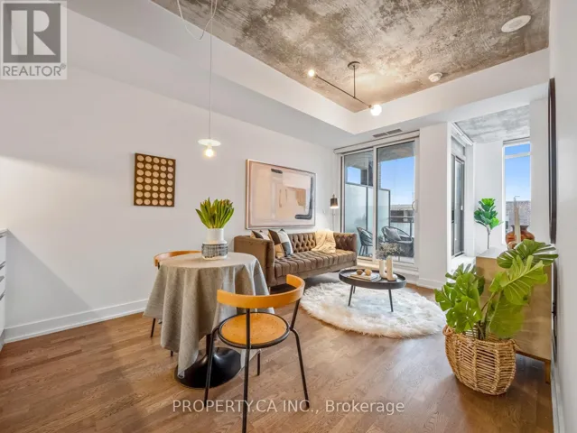 729 - 20 MINOWAN MIIKAN LANE, Toronto (Little Portugal), Ontario M6J0E5