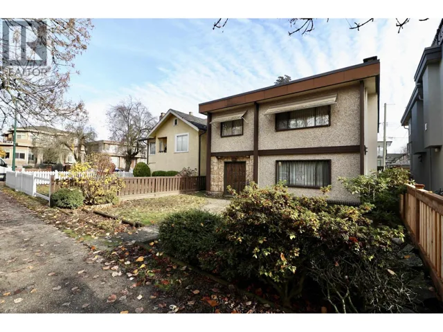 6816 ONTARIO STREET, Vancouver, British Columbia V5X3B3