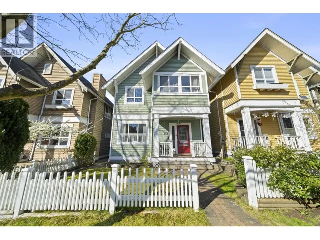 133 STAR CRESCENT, New Westminster, British Columbia V3M6X6