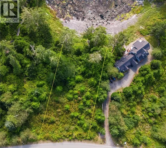 518 Marine Dr, Ucluelet, British Columbia V0R3A0