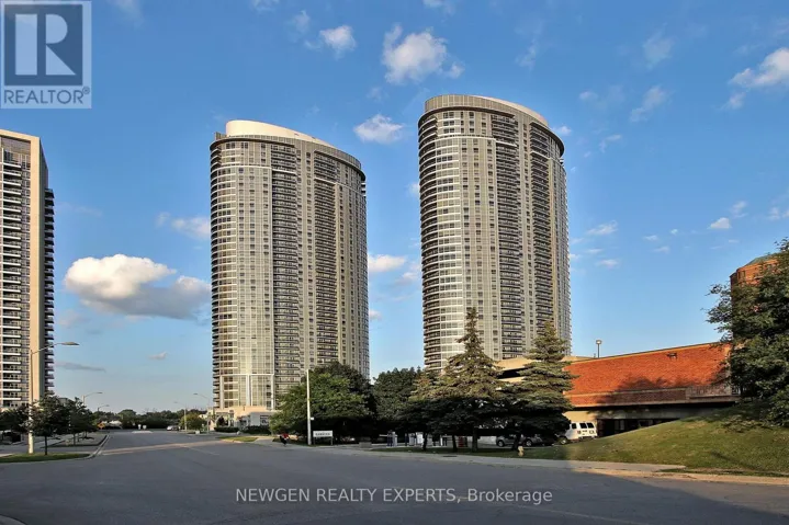 1015 - 135 VILLAGE GREEN SQUARE, Toronto (Agincourt South-Malvern West), Ontario M1S0L1