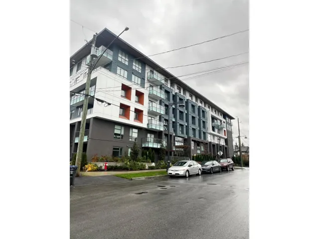 608 10828 139A STREET, Surrey, British Columbia V3R0H3