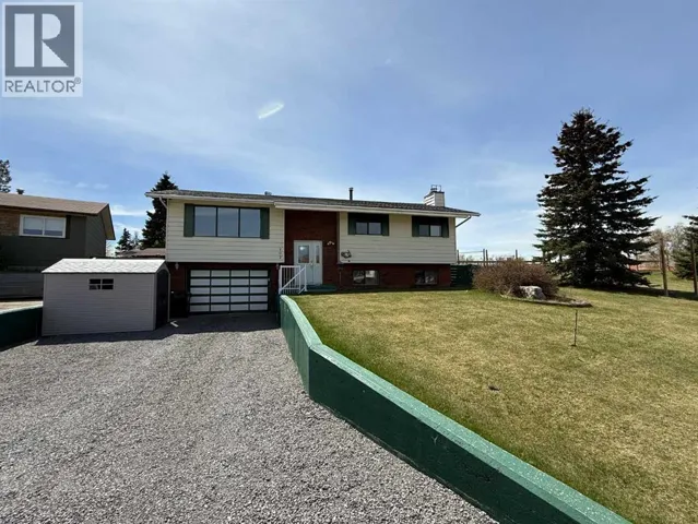 202 Maligne Drive, Hinton, Alberta T7V1J5