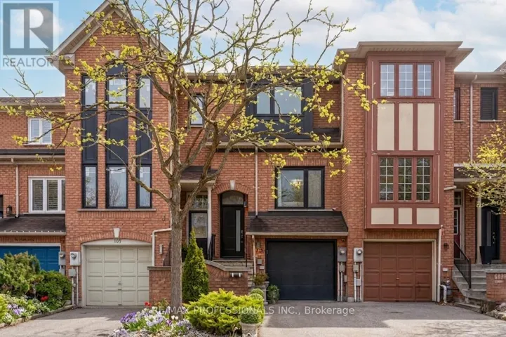 105 HARBOURVIEW CRESCENT, Toronto (Mimico), Ontario M8V4A9