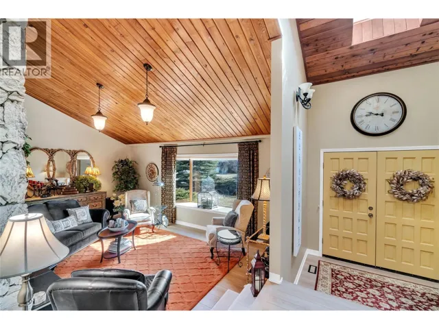2463 IRVINE Avenue, Merritt, British Columbia V1K4H4