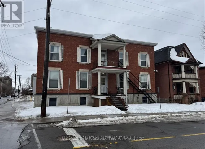 3 - 135 CONCORD STREET S, Ottawa, Ontario K1S0Z3