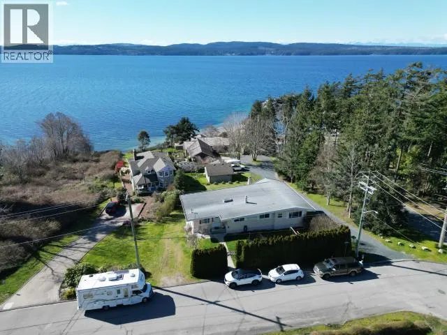 7110 WESTMINSTER STREET, Powell River, British Columbia V8A1C6